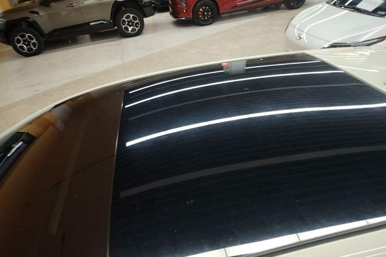 Used BYD Dolphin 2023 420 km Fashion Edition Roof