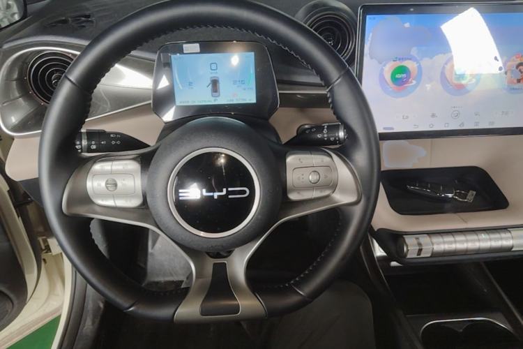 Used BYD Dolphin 2023 420 km Fashion Edition Steering Wheel