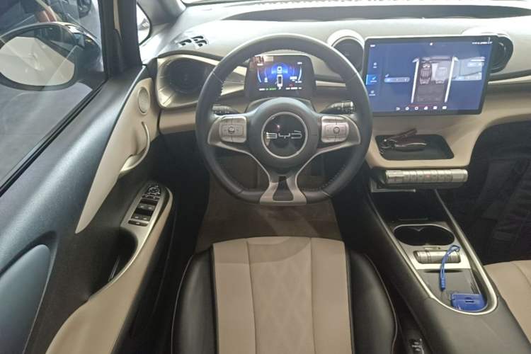 Used BYD Dolphin 2023 420 km Fashion Edition Steering Wheel
