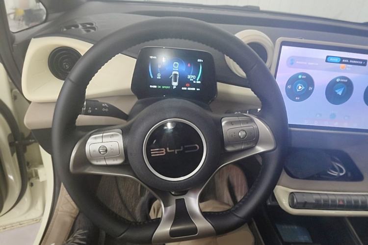 Used BYD Dolphin 2023 420 km Fashion Edition Steering Wheel