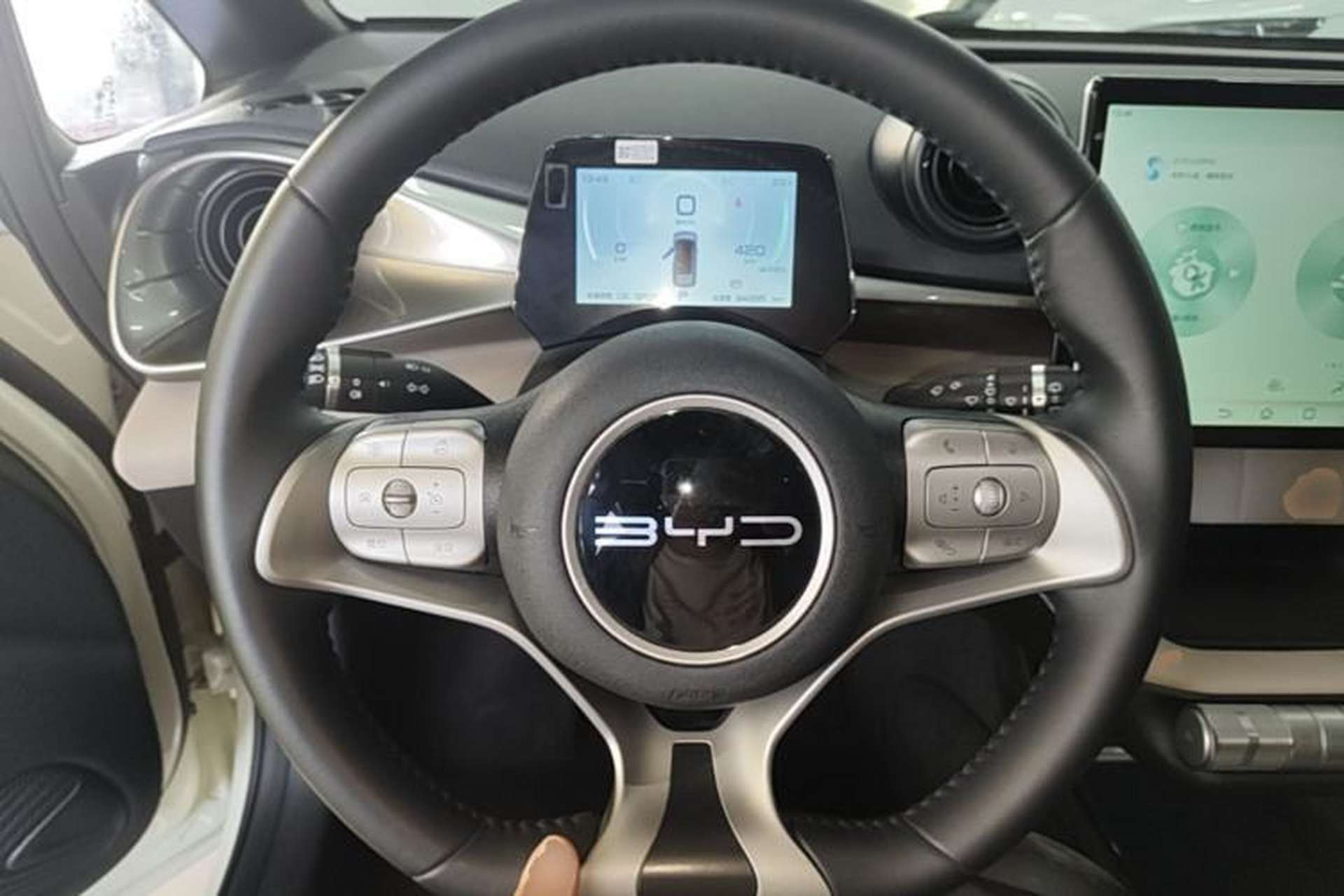 Used BYD Dolphin 2023 420 km Fashion Edition Steering Wheel