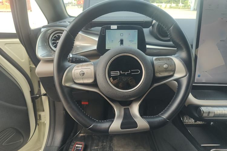 Used BYD Dolphin 2023 420 km Fashion Edition Steering Wheel