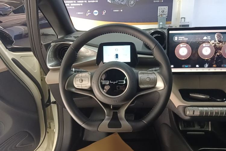 Used BYD Dolphin 2023 420 km Fashion Edition Steering Wheel