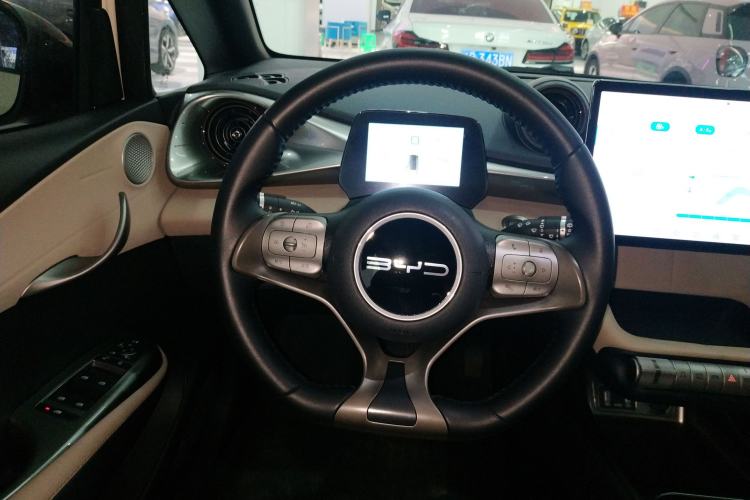 Used BYD Dolphin 2023 420 km Fashion Edition Steering Wheel