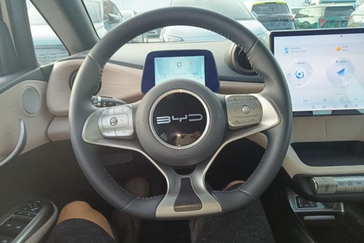 Used BYD Dolphin 2023 420 km Fashion Edition Steering Wheel