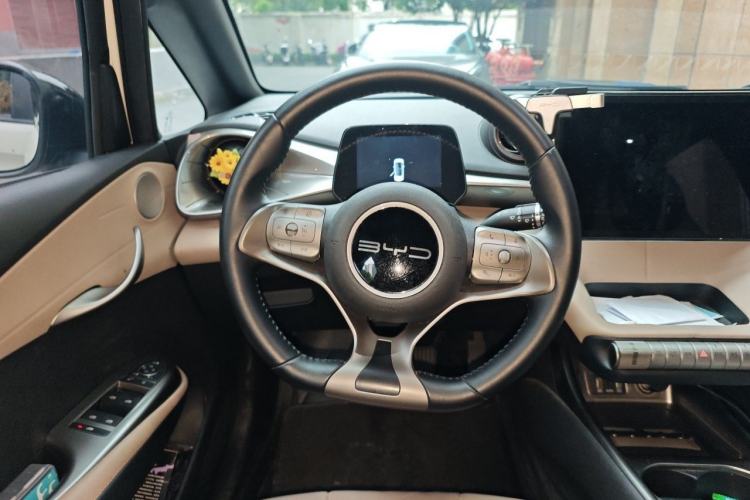 Used BYD Dolphin 2023 420 km Fashion Edition Steering Wheel