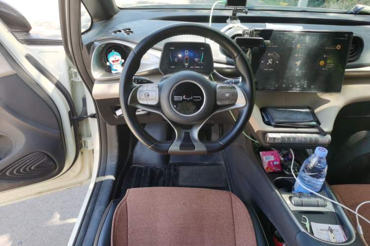 Used BYD Dolphin 2023 420 km Free Version Steering Wheel