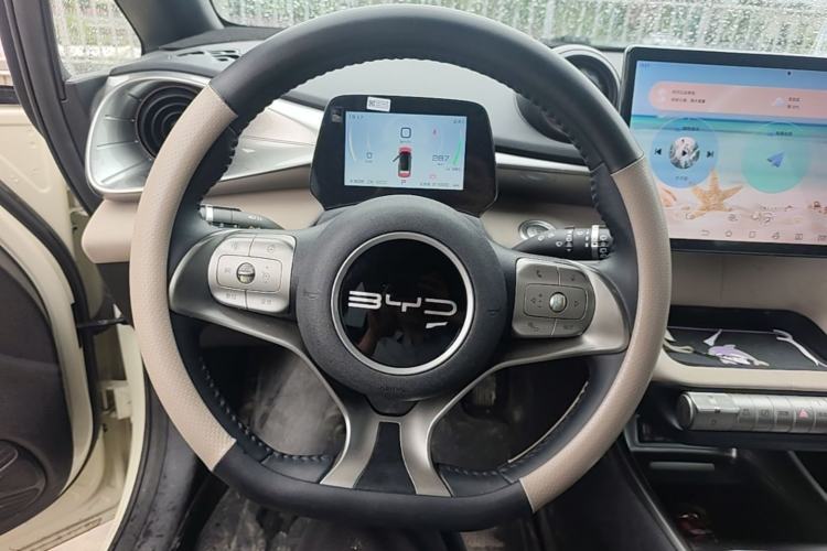 Used BYD Dolphin 2023 420 km Fashion Edition Steering Wheel