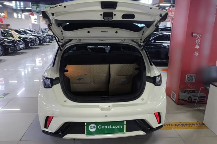 Used BYD Dolphin 2023 420 km Fashion Edition Trunk