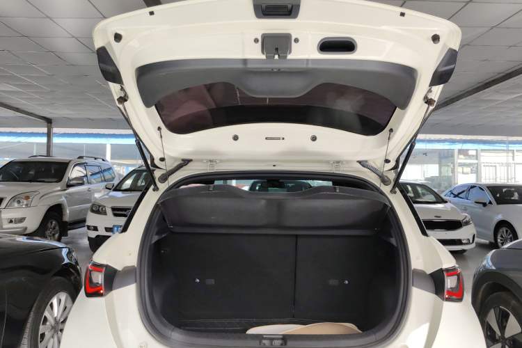Used BYD Dolphin 2023 420 km Fashion Edition Trunk