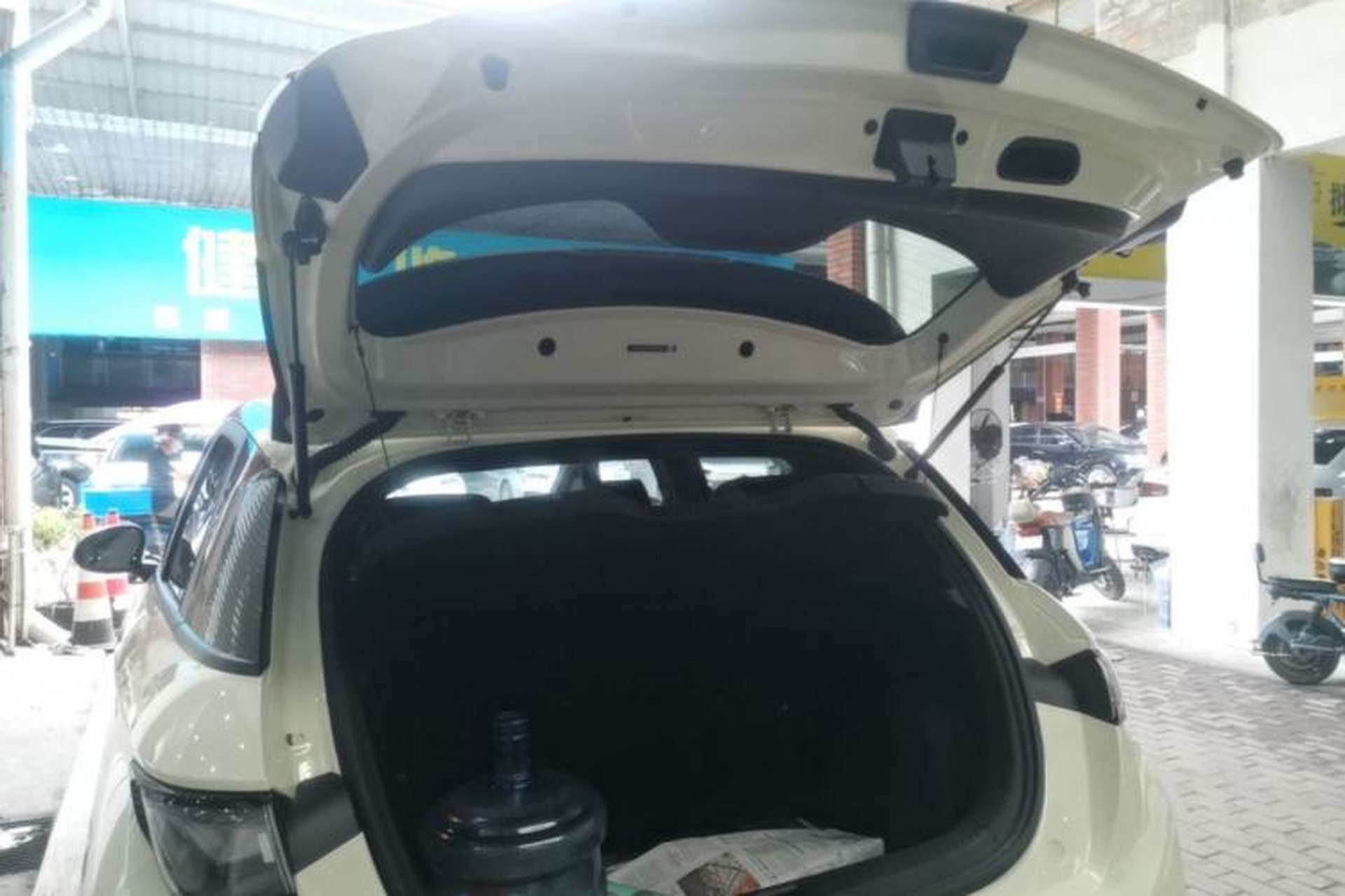 Used BYD Dolphin 2023 420 km Free Version Trunk