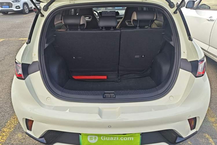 Used BYD Dolphin 2023 420 km Fashion Edition Trunk