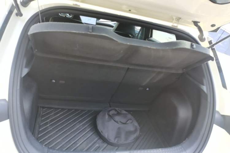 Used BYD Dolphin 2023 420 km Fashion Edition Trunk