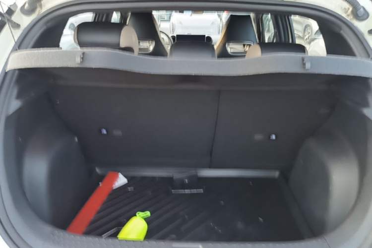 Used BYD Dolphin 2023 420 km Fashion Edition Trunk