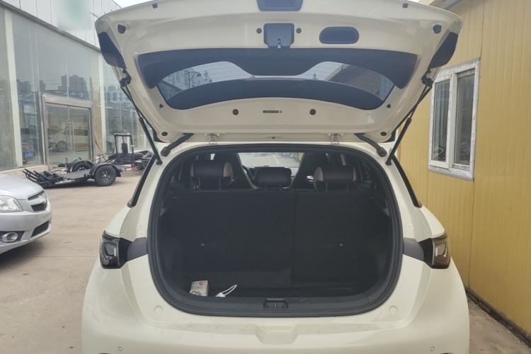 Used BYD Dolphin 2023 420 km Fashion Edition Trunk