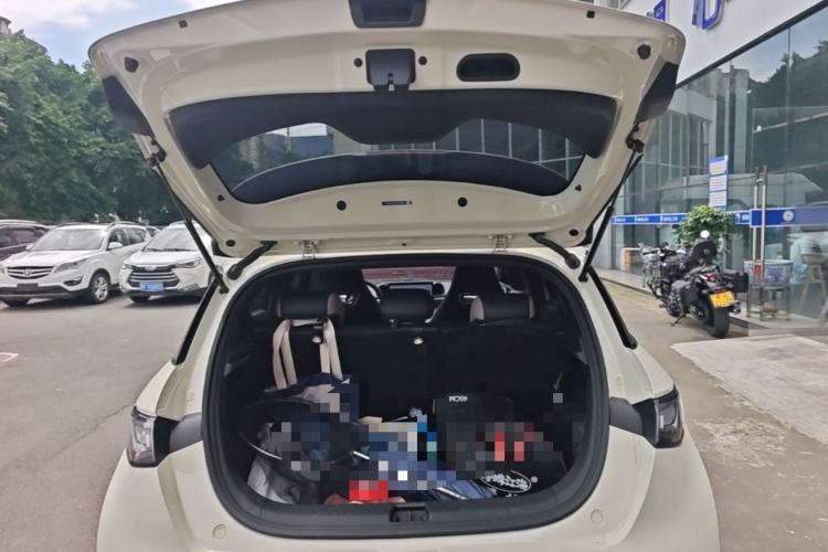 Used BYD Dolphin 2023 420 km Fashion Edition Trunk