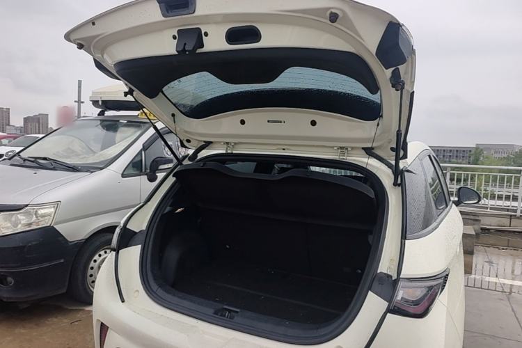 Used BYD Dolphin 2023 420 km Fashion Edition Trunk