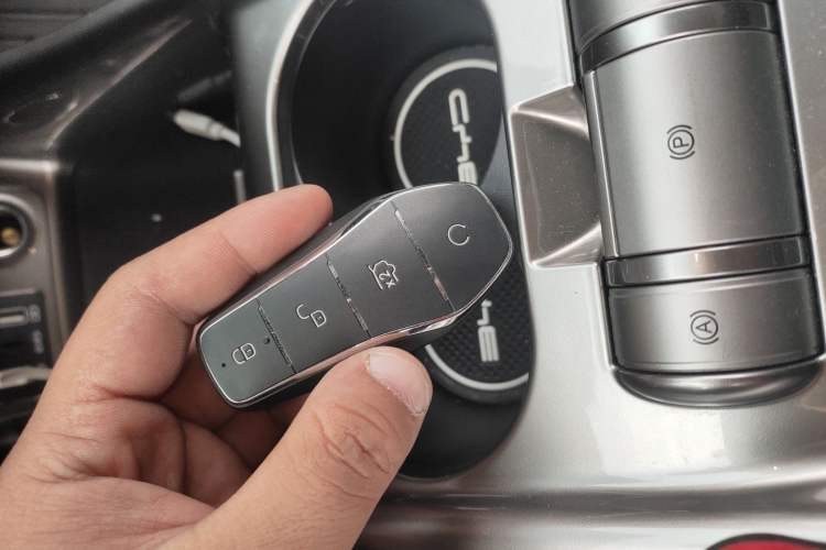 Used BYD Dolphin 2023 420 km Fashion Edition Vehicle Key