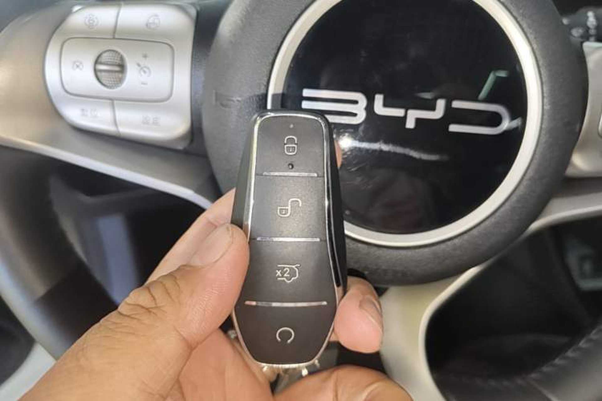Used BYD Dolphin 2023 420 km Fashion Edition Vehicle Key