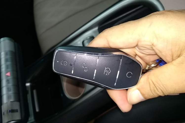 Used BYD Dolphin 2023 420 km Free Version Vehicle Key
