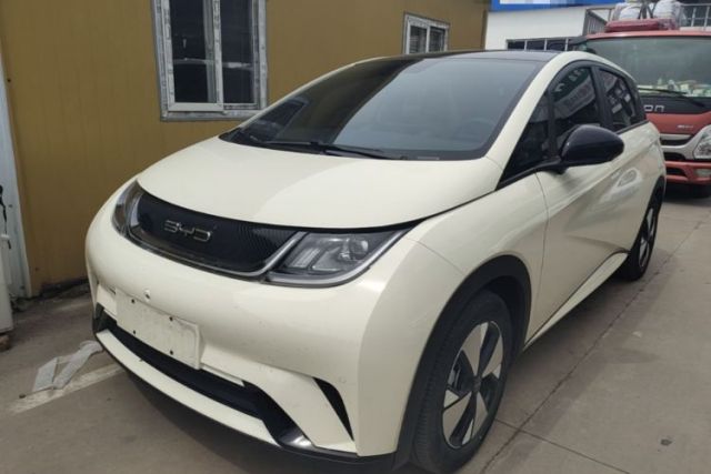 Used BYD Dolphin 2023 420 km Fashion Edition
