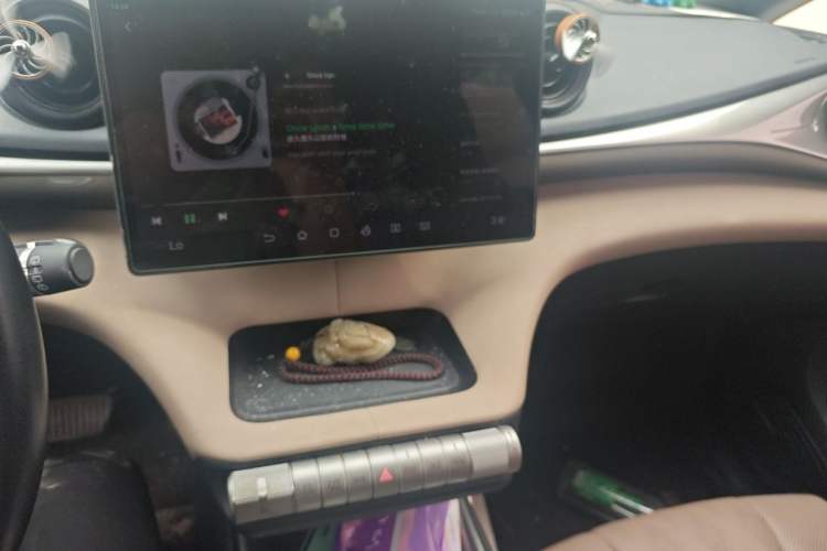 Used BYD Dolphin 2023 420 km Fashion Edition Audio And AC Panel