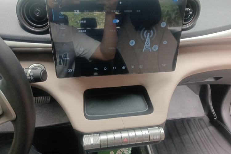 Used BYD Dolphin 2023 420 km Fashion Edition Audio And AC Panel