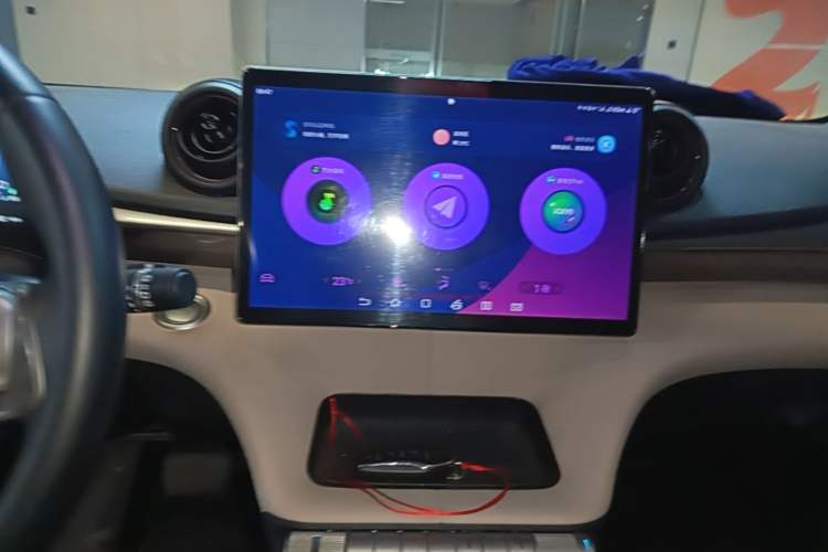 Used BYD Dolphin 2023 420 km Fashion Edition Audio And AC Panel