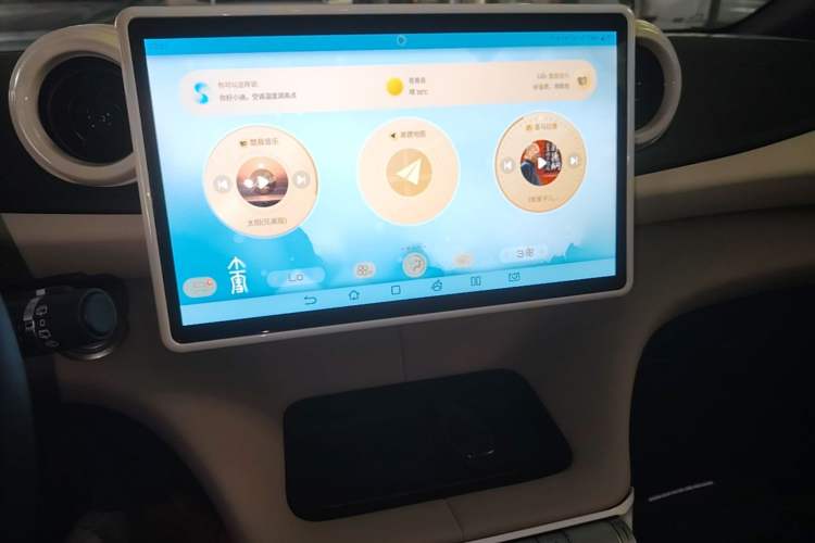 Used BYD Dolphin 2023 420 km Free Version Audio And AC Panel