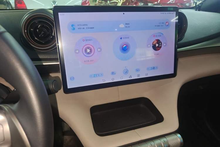 Used BYD Dolphin 2023 420 km Fashion Edition Audio And AC Panel