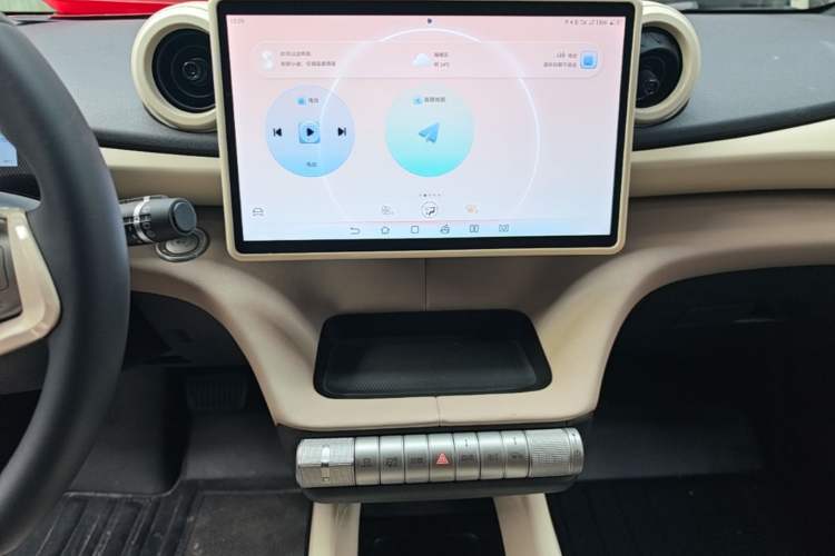 Used BYD Dolphin 2023 420 km Free Version Audio And AC Panel