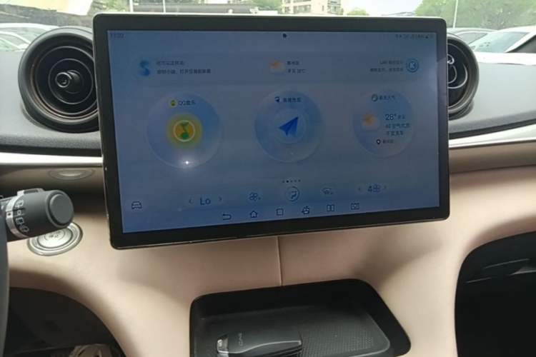 Used BYD Dolphin 2023 420 km Free Version Audio And AC Panel