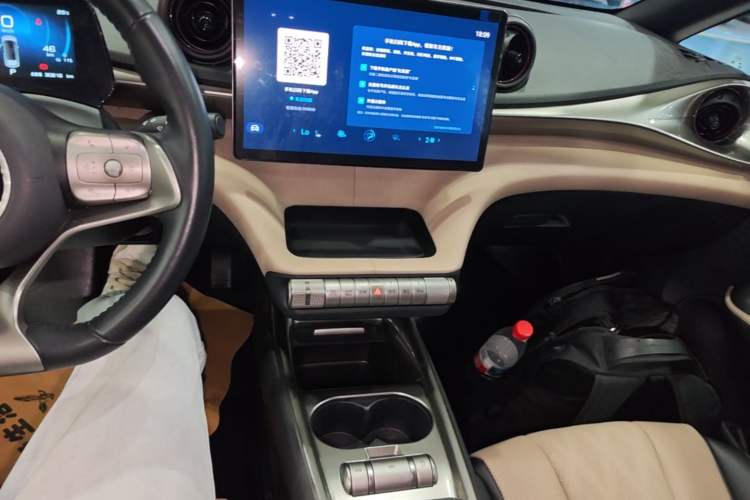 Used BYD Dolphin 2023 420 km Free Version Audio And AC Panel