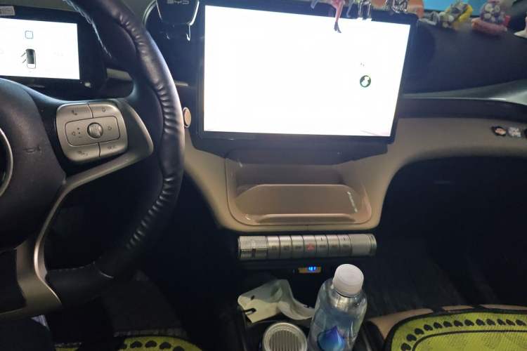 Used BYD Dolphin 2023 420 km Fashion Edition Audio And AC Panel