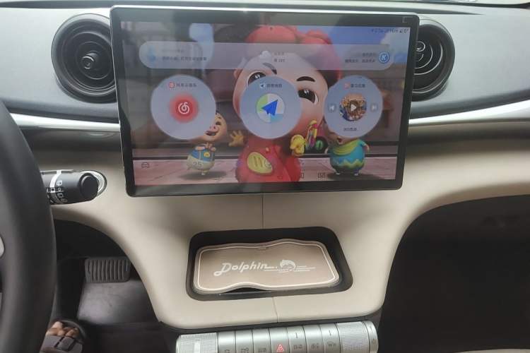 Used BYD Dolphin 2023 420 km Fashion Edition Audio And AC Panel