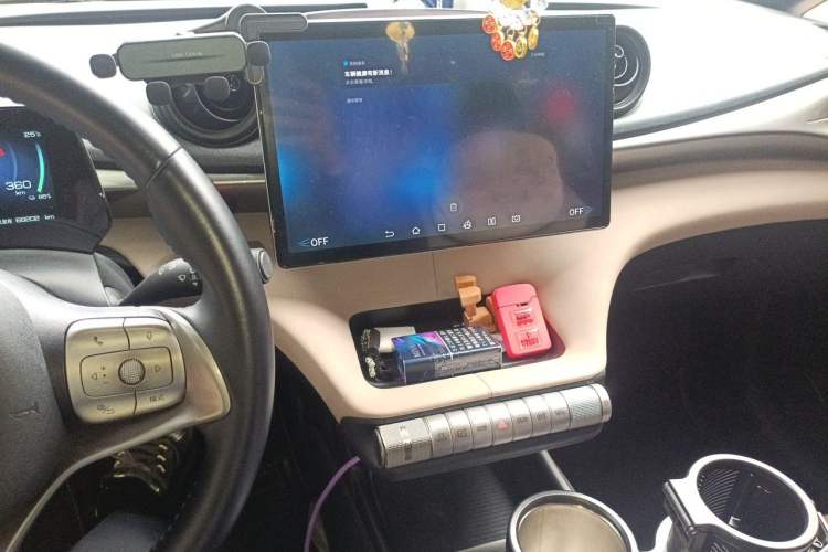 Used BYD Dolphin 2023 420 km Fashion Edition Audio And AC Panel
