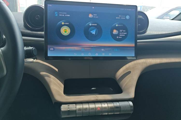 Used BYD Dolphin 2023 420 km Fashion Edition Audio And AC Panel