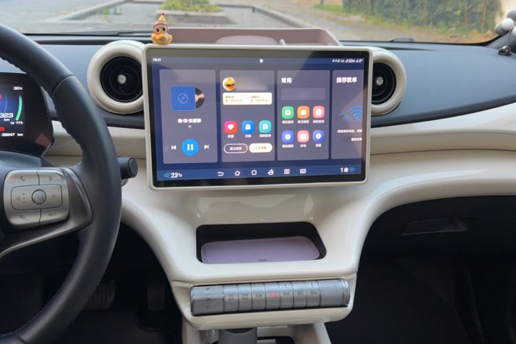 Used BYD Dolphin 2023 420 km Free Version Audio And AC Panel