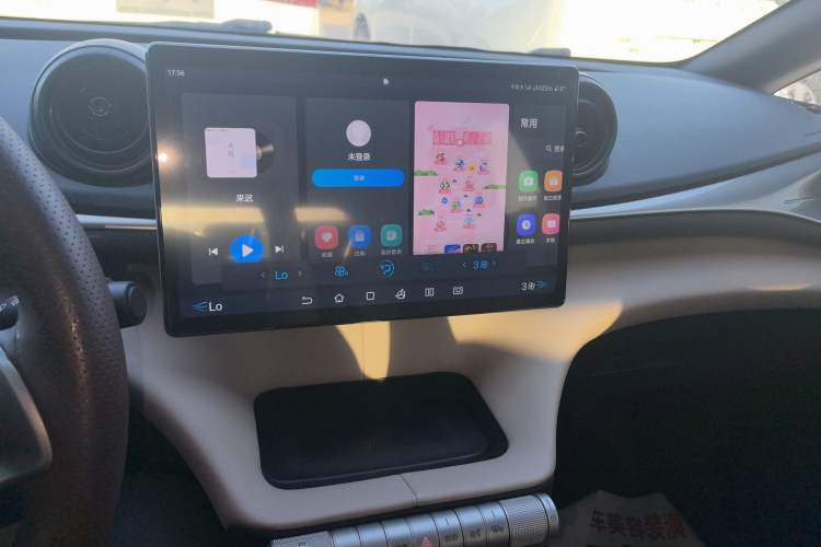 Used BYD Dolphin 2023 420 km Fashion Edition Audio And AC Panel