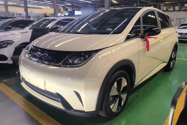 Used BYD Dolphin 2023 420 km Fashion Edition