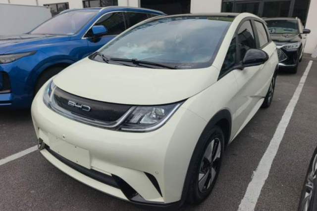 Used BYD Dolphin 2023 420 km Fashion Edition