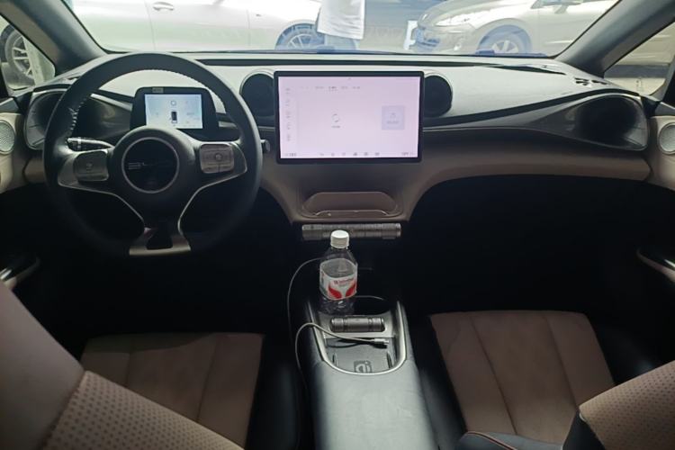 Used BYD Dolphin 2023 420 km Fashion Edition Center Console