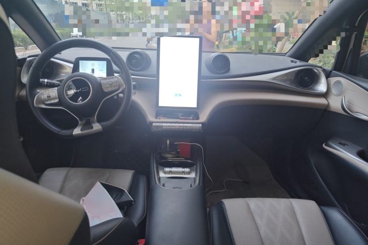 Used BYD Dolphin 2023 420 km Fashion Edition Center Console