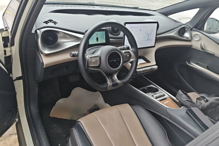 Used BYD Dolphin 2023 420 km Fashion Edition Center Console