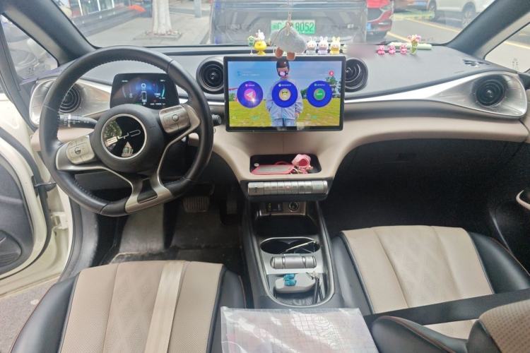 Used BYD Dolphin 2023 420 km Fashion Edition Center Console