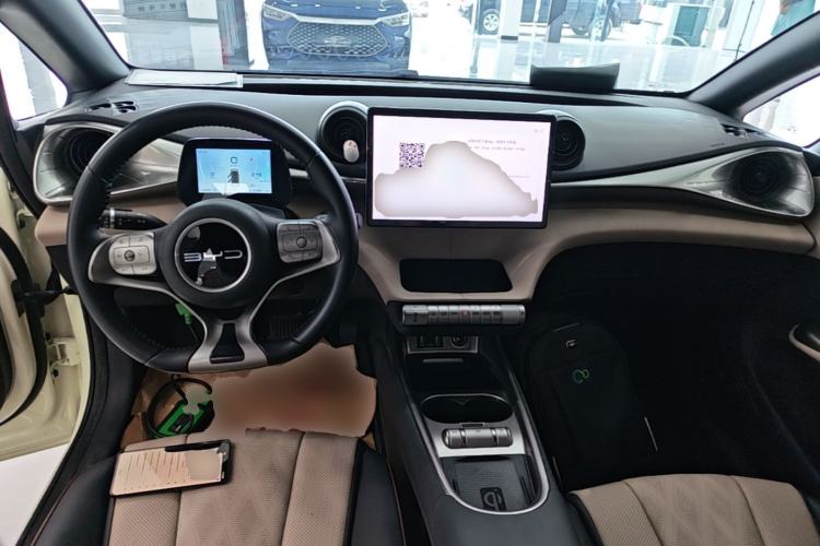 Used BYD Dolphin 2023 420 km Fashion Edition Center Console