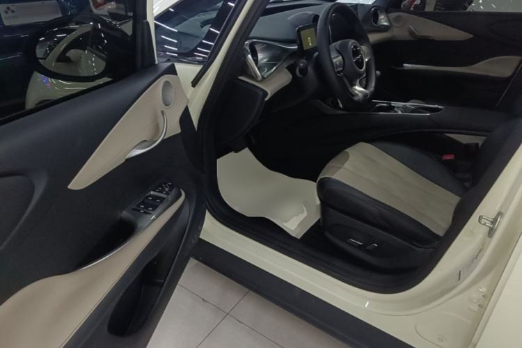 Used BYD Dolphin 2023 420 km Fashion Edition Driver Seat