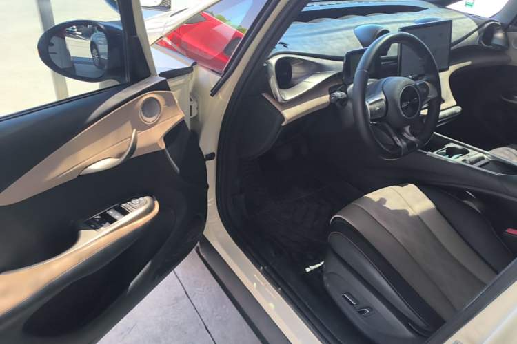 Used BYD Dolphin 2023 420 km Fashion Edition Driver Seat