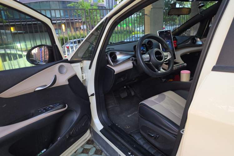 Used BYD Dolphin 2023 420 km Free Version Driver Seat