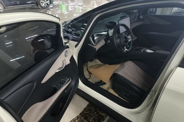 Used BYD Dolphin 2023 420 km Fashion Edition Driver Seat